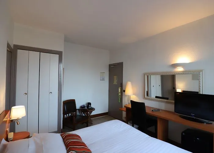 オテル コルベール