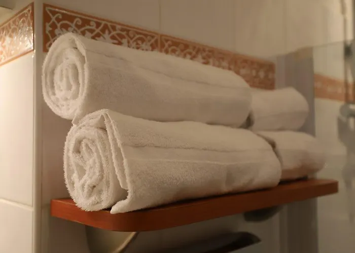 オテル コルベール 3*