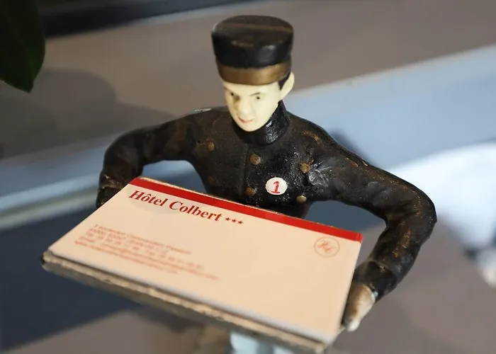 オテル コルベール ホテル