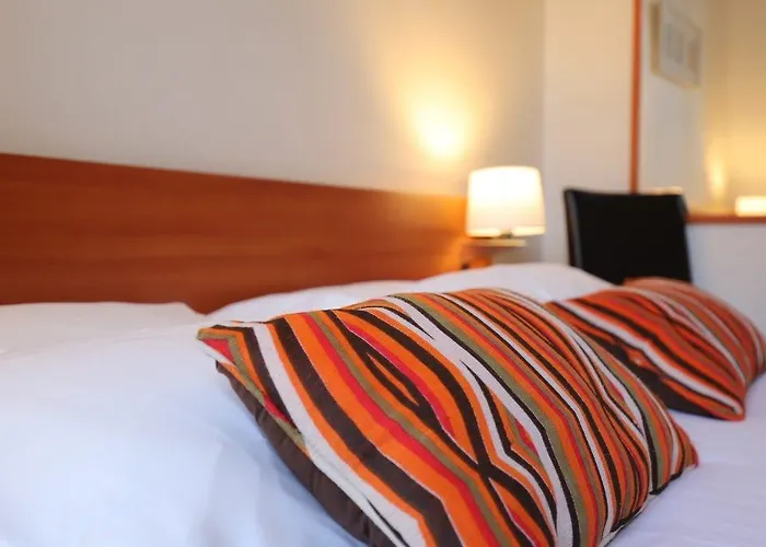 オテル コルベール