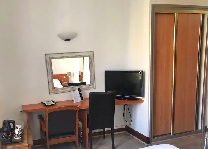 オテル コルベール ホテル 3*